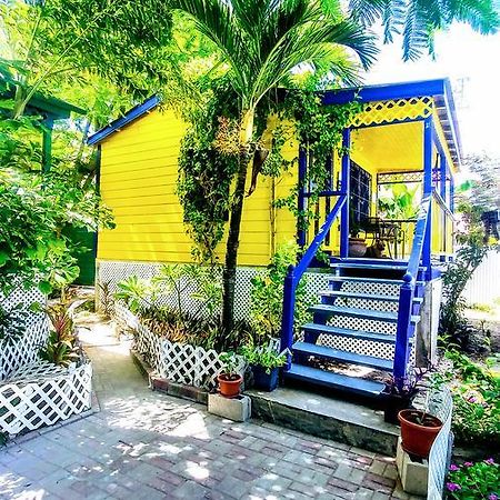 Yocamatsu Bed and Breakfast Caye Caulker Eksteriør billede
